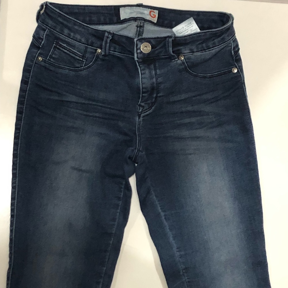 G By Guess Mischell Curvy Denim Capris Size 27